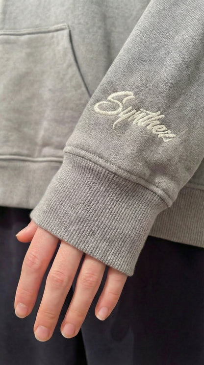 Tracksuit basic grau mit hochwertiger Synthez Stickerei