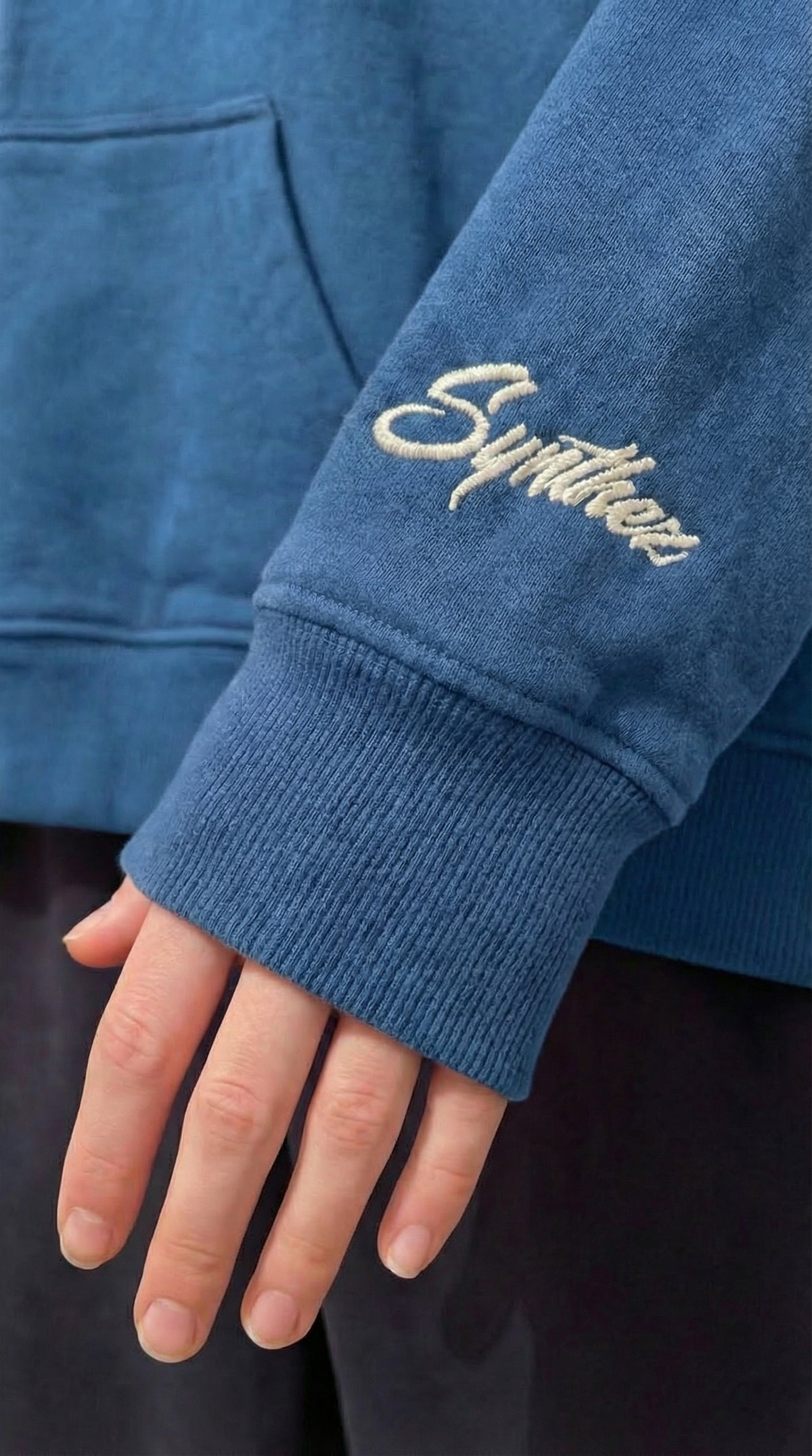 Tracksuit basic light blue mit hochwertiger Synthez Stickerei