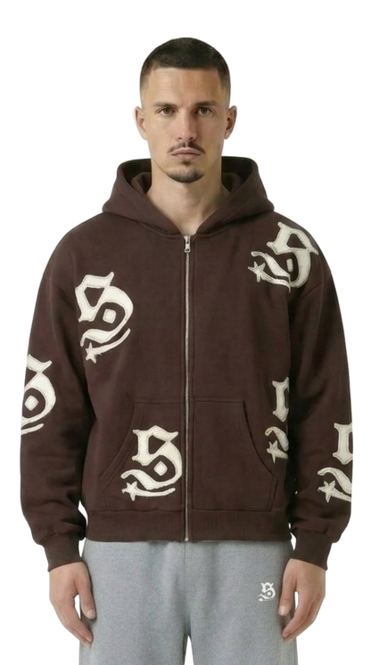 Zip Hoodie braun mit weißen Synthez Patches relaxed fit für Herren